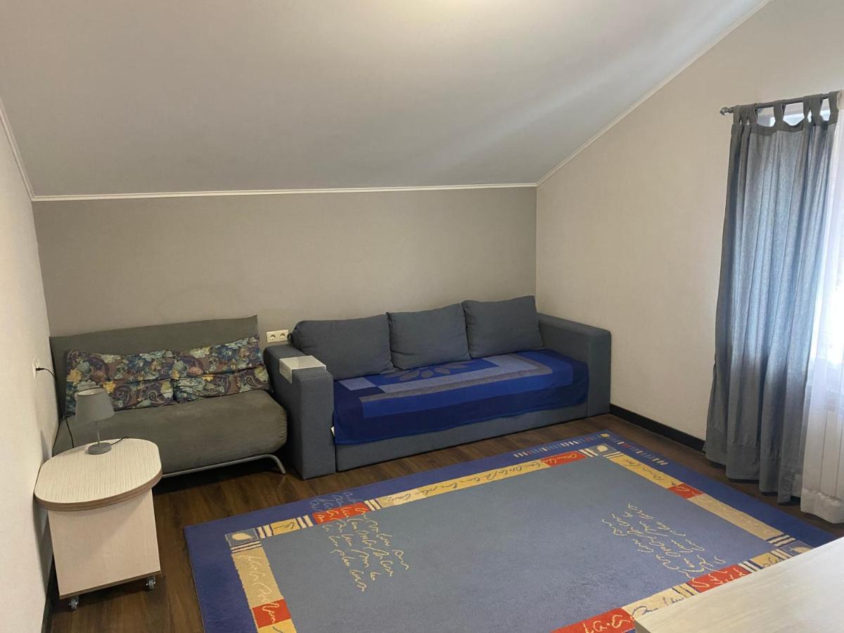 Guest House Olzhycha 45 Б Киев Экстерьер фото