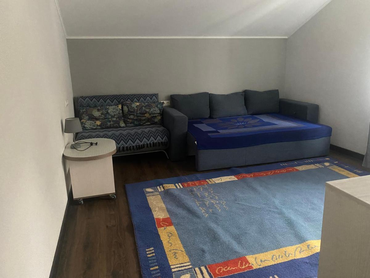 Guest House Olzhycha 45 Б Киев Экстерьер фото