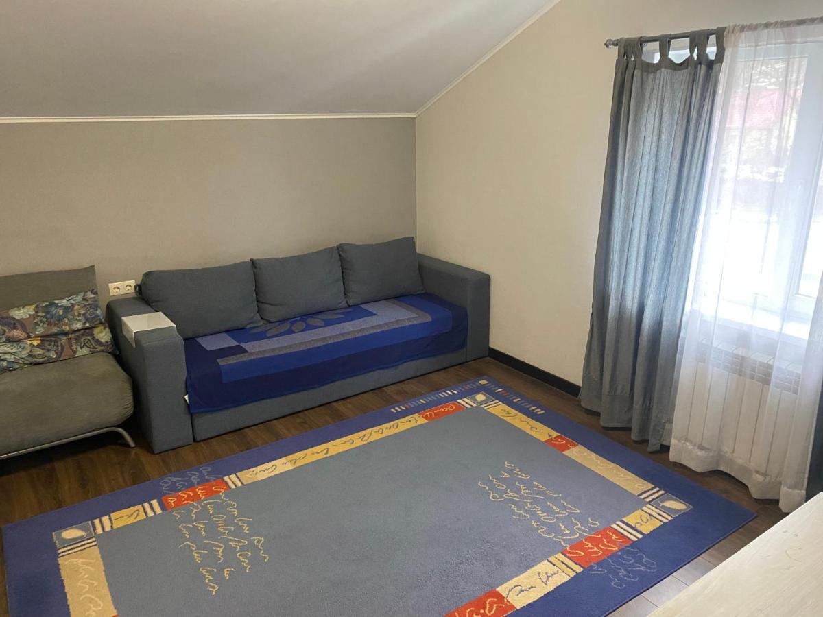 Guest House Olzhycha 45 Б Киев Экстерьер фото